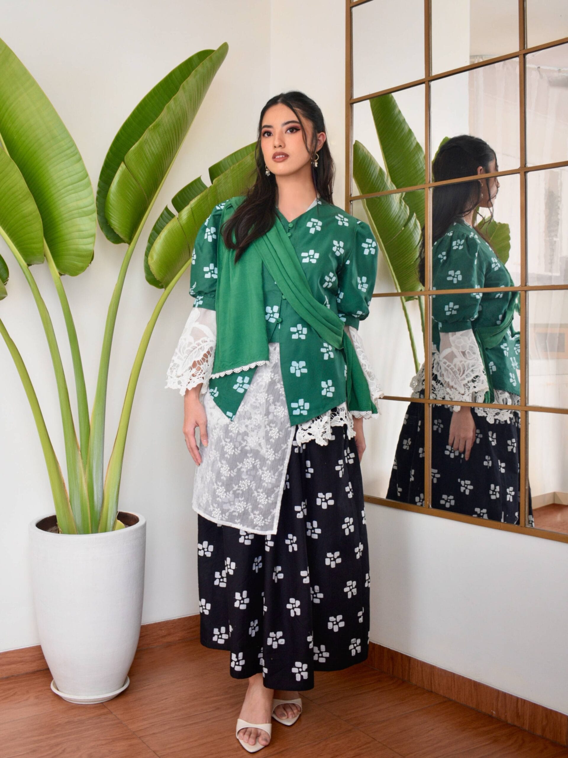 Niscala Kebaya Encim Batik with Multiway Scarf - Image 2